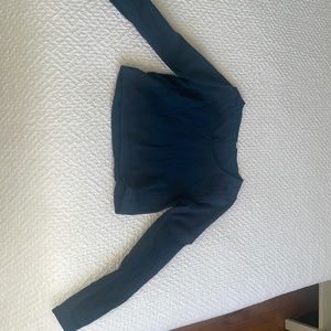 Lululemon “Wunder Train Cropped” log sleeve shirt